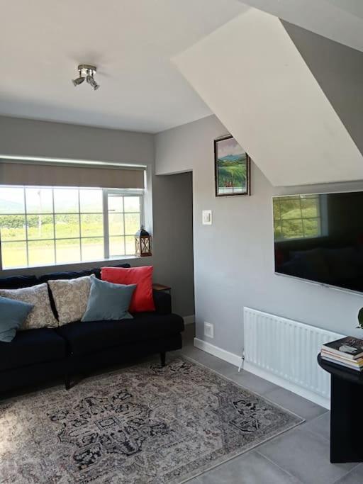 Dingle Escape -2 Bed -Sleeps 4 Apartment Bagian luar foto